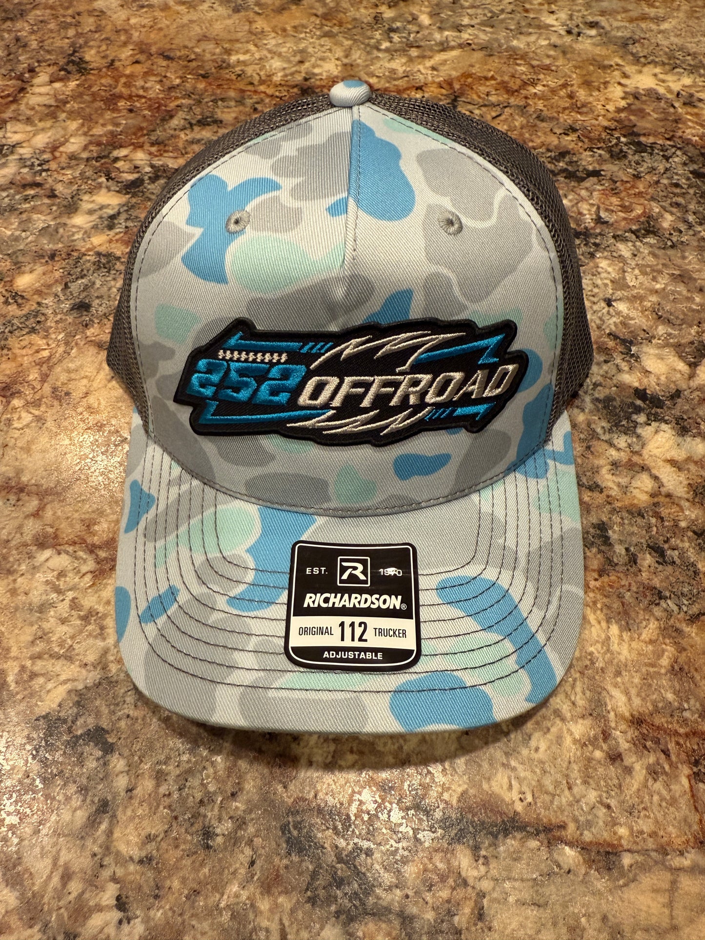 252 Offroad Hats